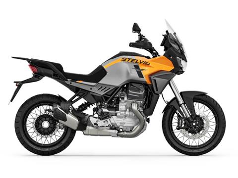 Moto Guzzi Stelvio 1000