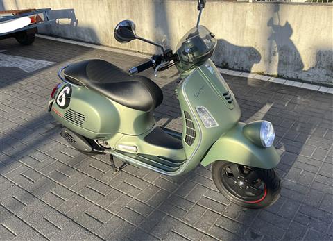 Vespa Sei Giorni 300