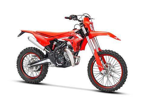 Beta  XTRAINER 2T 200 MY 27