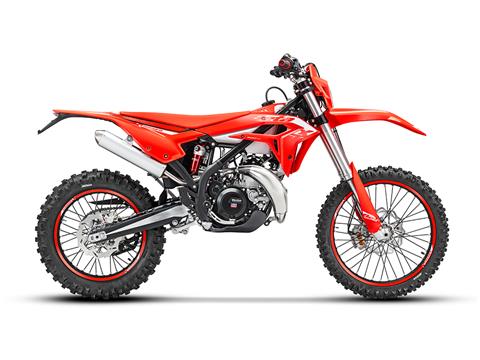 Beta  XTRAINER 2T 300 MY 27